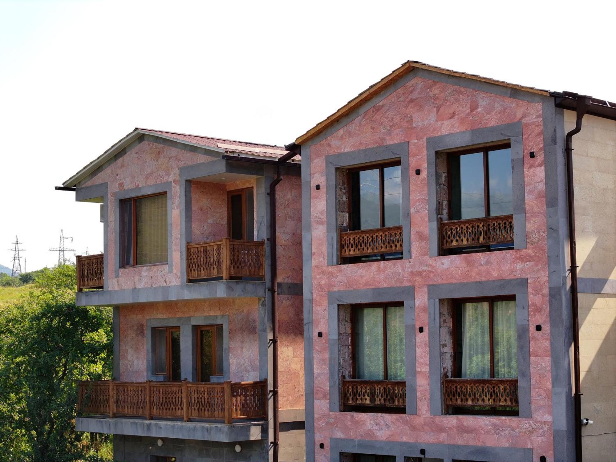 Kefilyan Family Hotel Sanain Exterior foto
