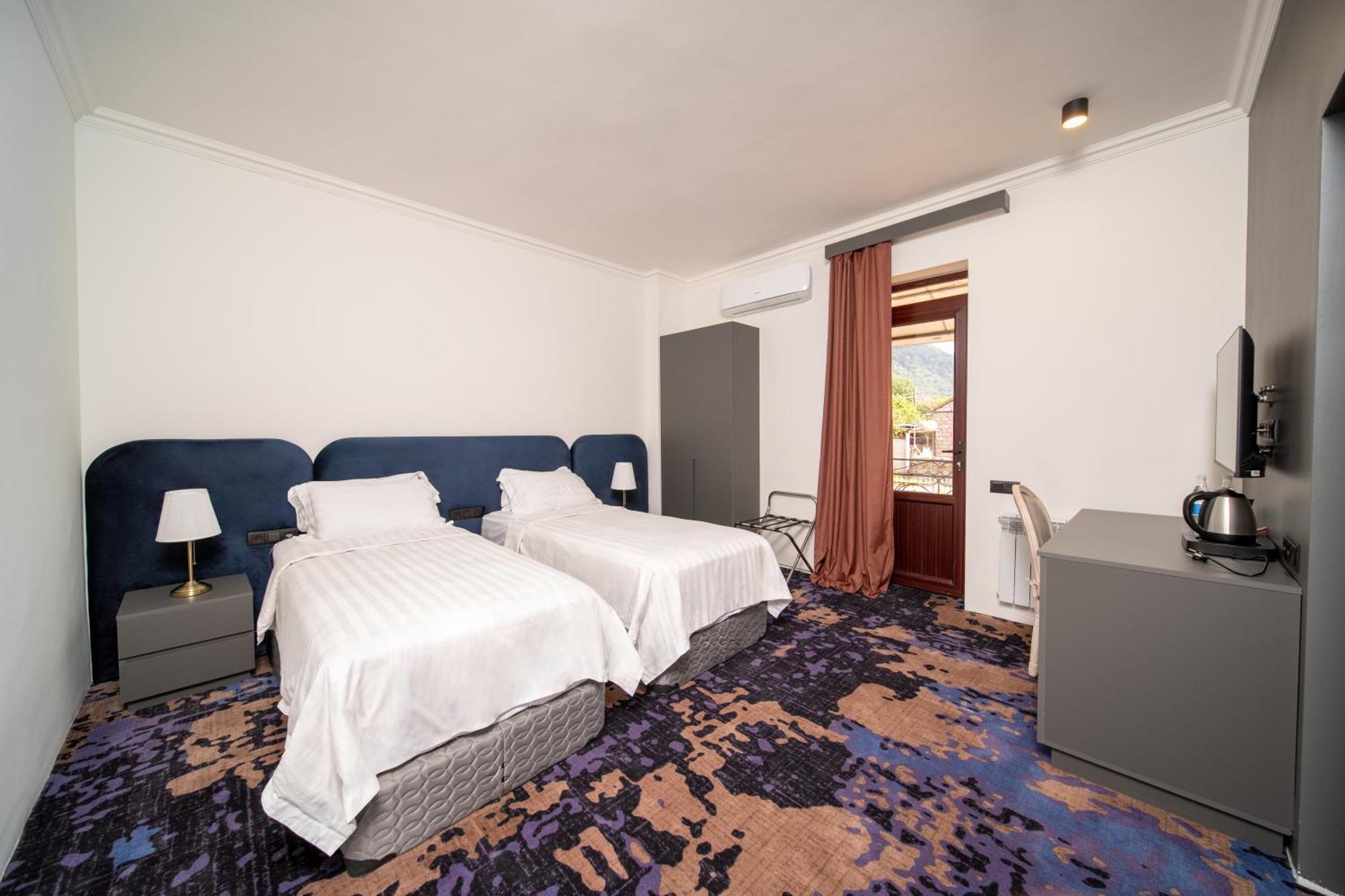 Kefilyan Family Hotel Sanain Exterior foto